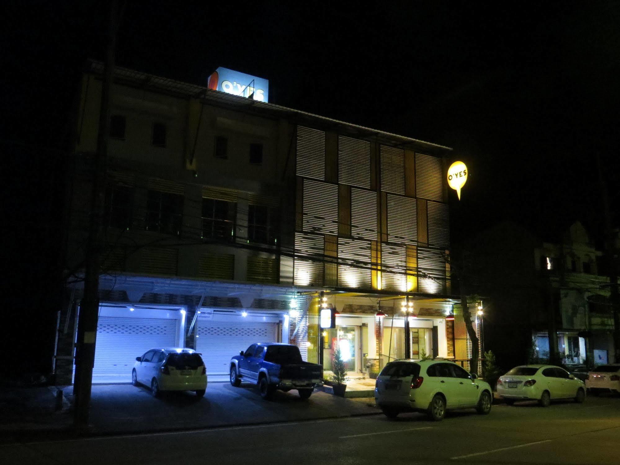 OYes Hostel Krabi town Exterior foto
